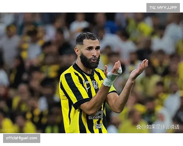 本泽马点射，吉达联合客场逼平波尔图，晋级形势仍不明朗